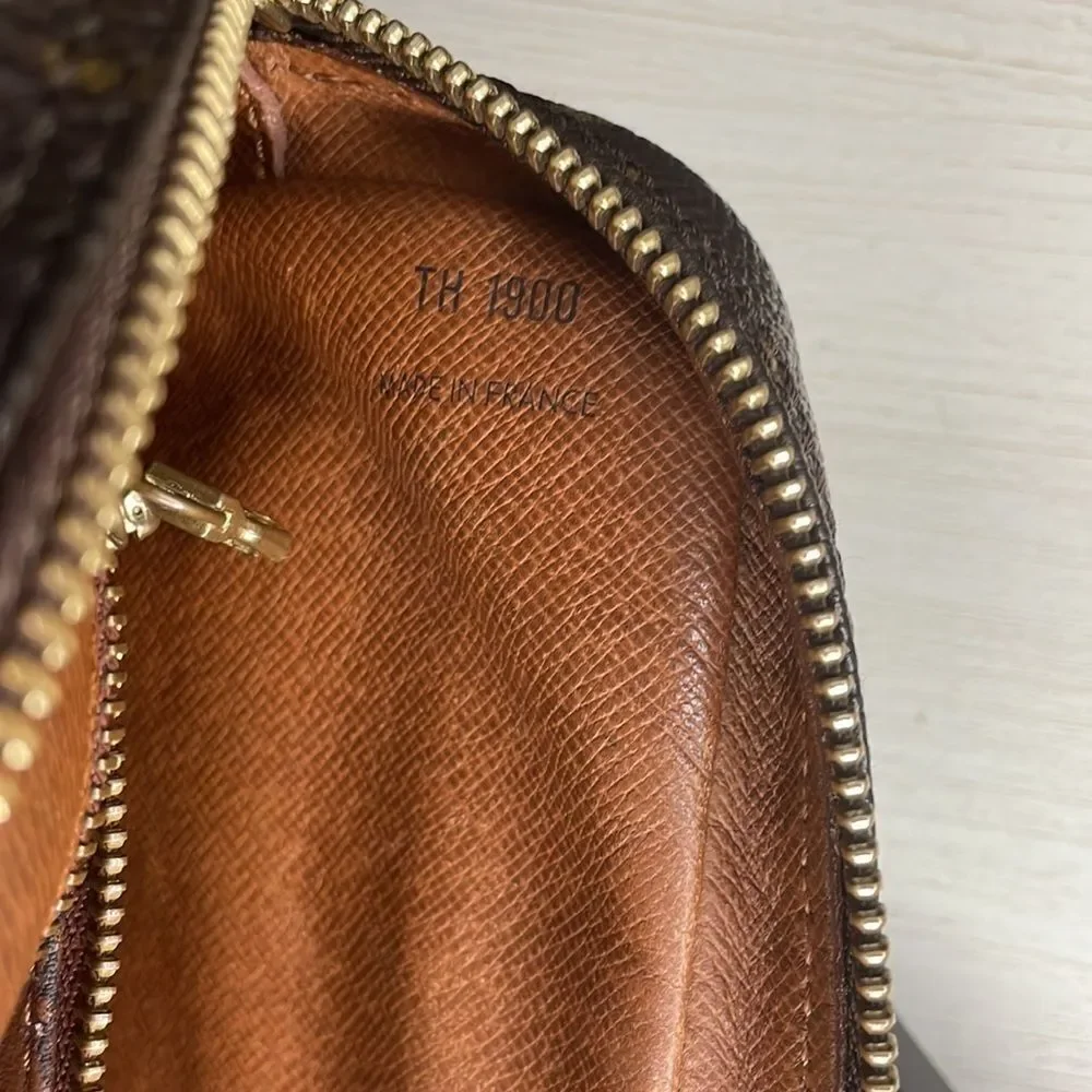 Louis Vuitton Wristlet Monogram Canvas Marly Dragonne GM Clutch LV0 Monogram LV